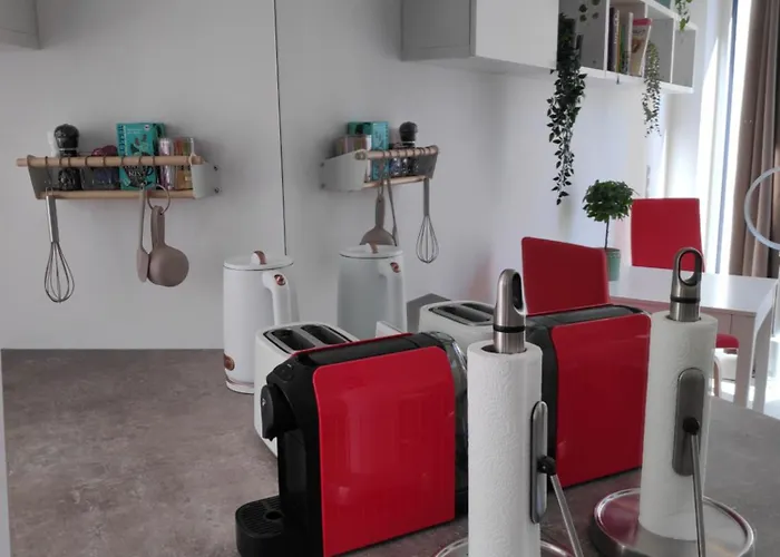 Апартаменти Beautiful New In Donaustadt *